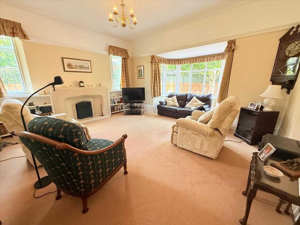 DINING ROOM/SECOND