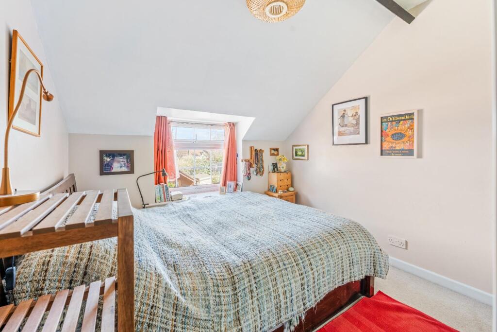 90 High St Yatton BS49 4DW 36.jpg