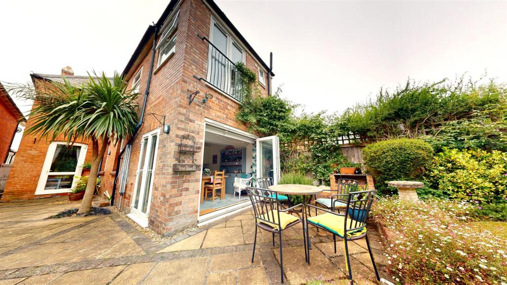 Rear House.jpg