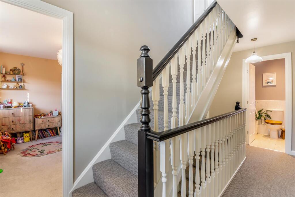 8632521-interior15.jpg