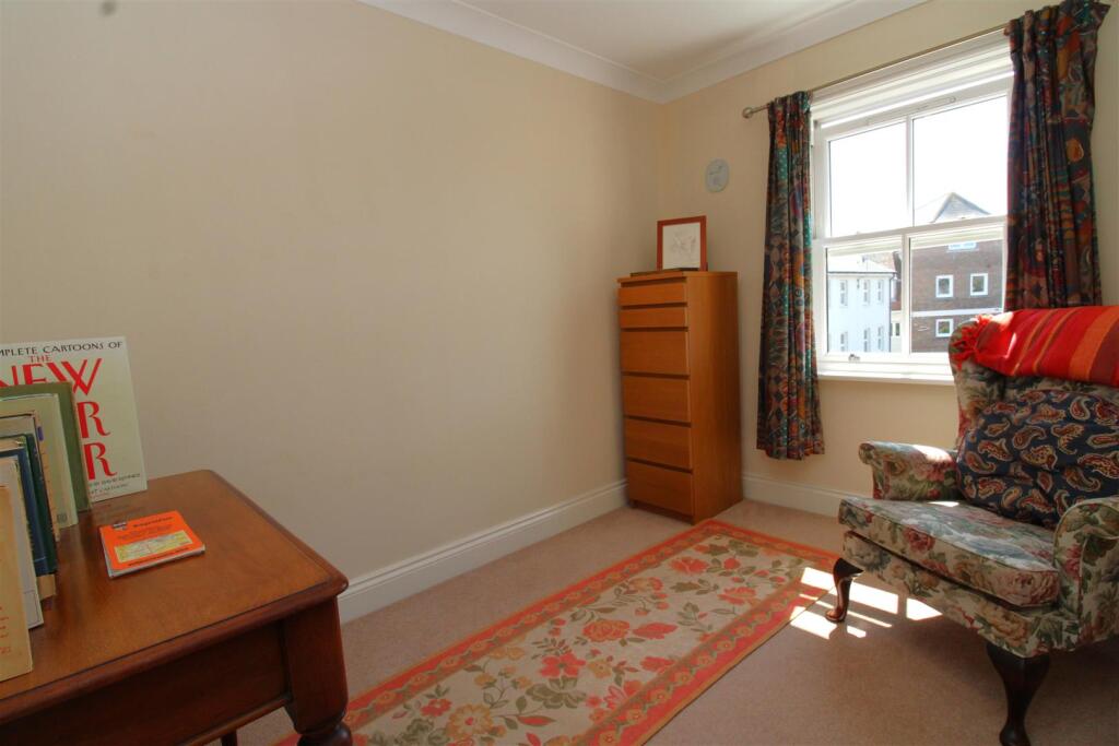 Secondary Bedroom.JPG