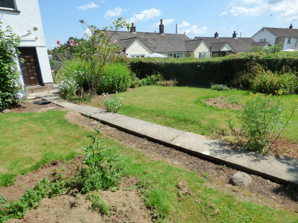 GARDEN AREA