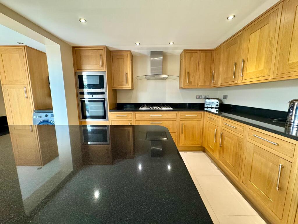 Kitchen 3