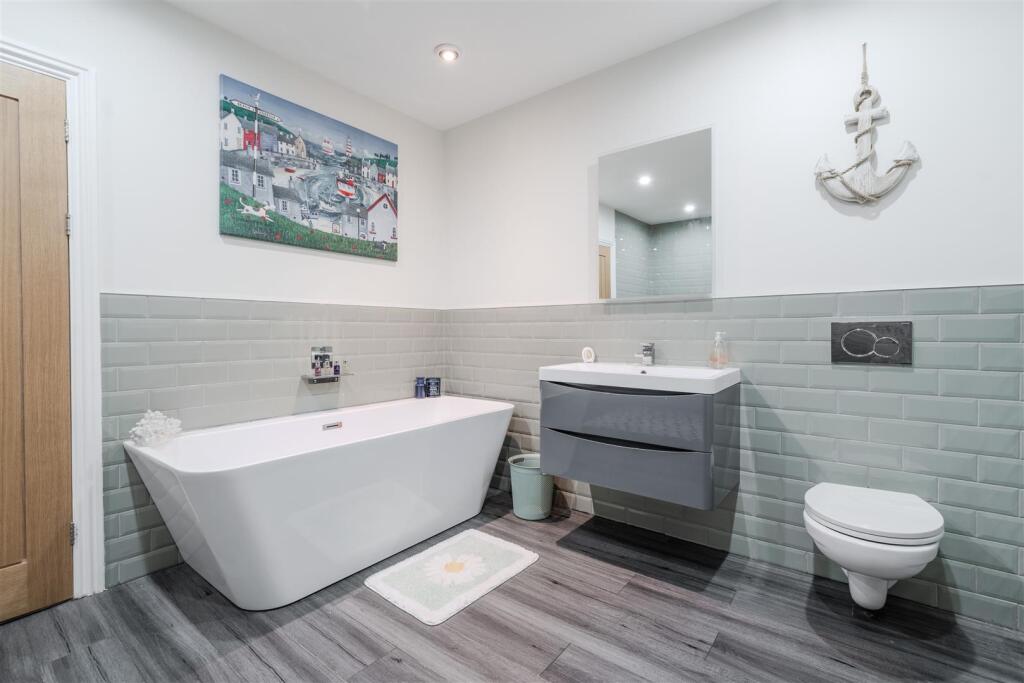 Bathroom-2.jpg