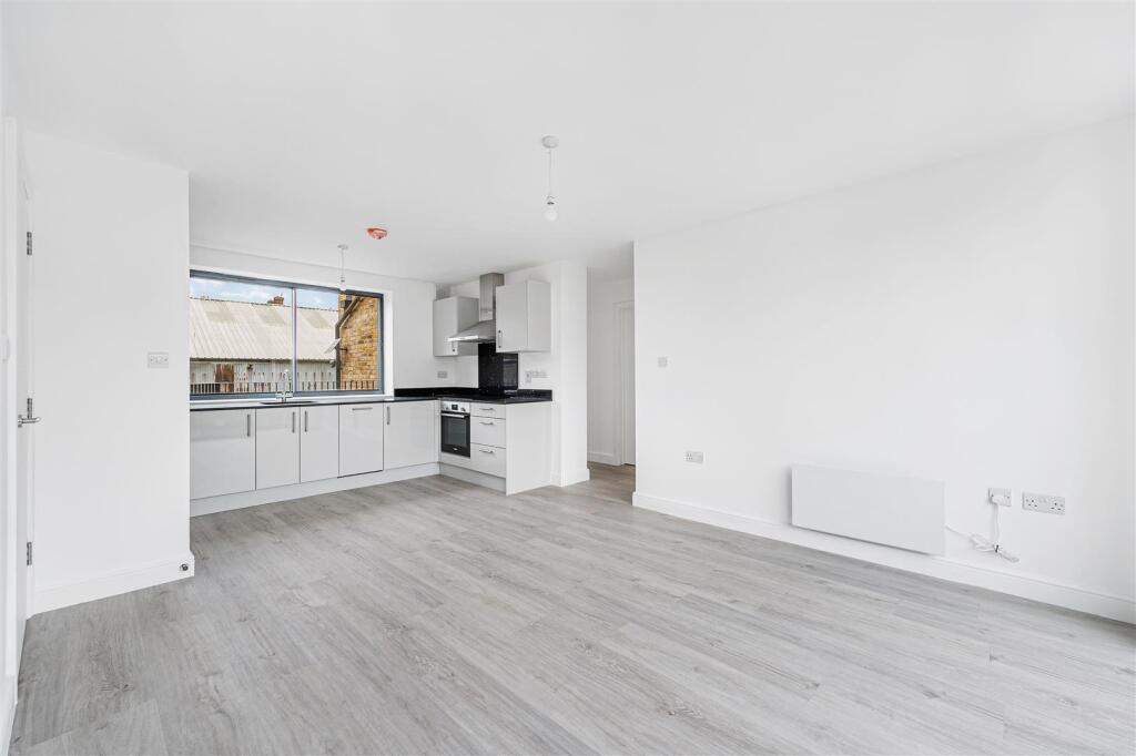 FFF Spencer Road-6.jpg