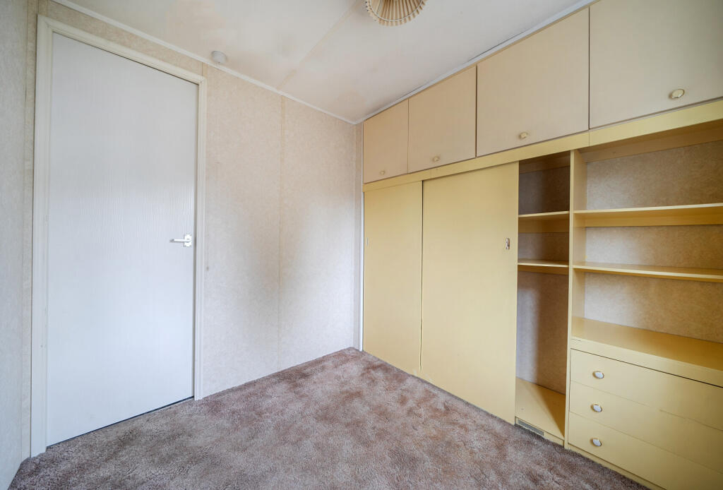 1380688-12-6911d9...