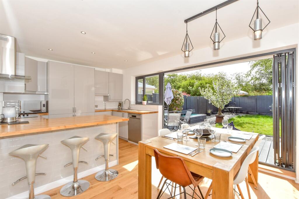 Internal Lifestyle Photograph