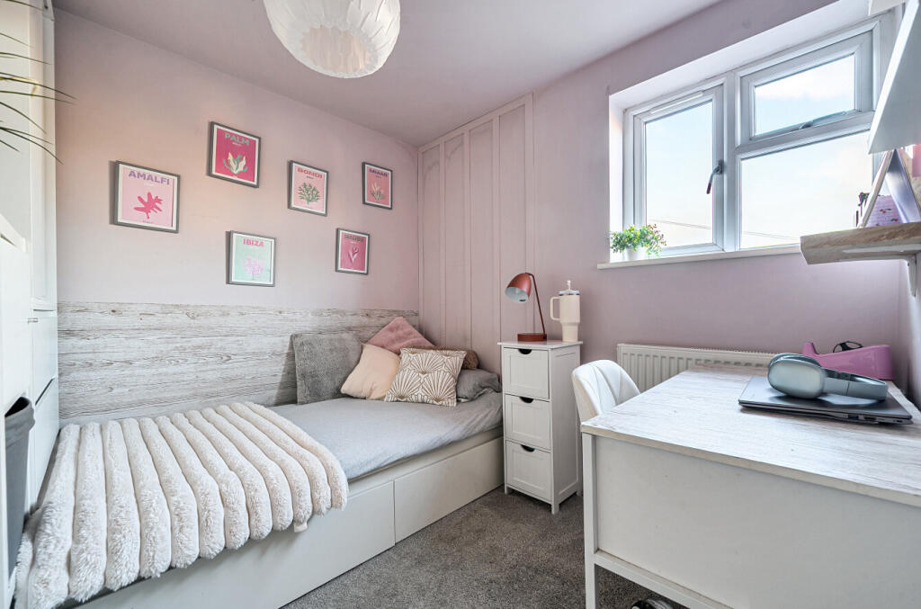 1382641-12-6925c4...