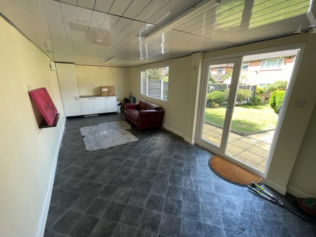 17 collingboune summer house