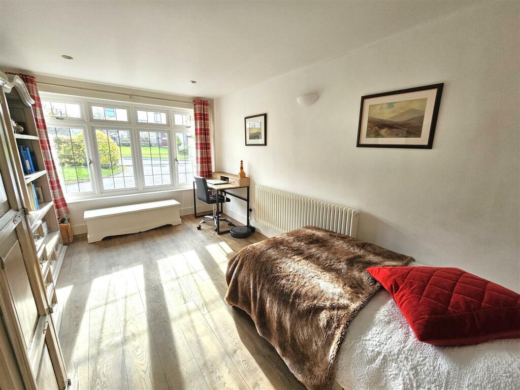 Family Room-Bedroom.jpg