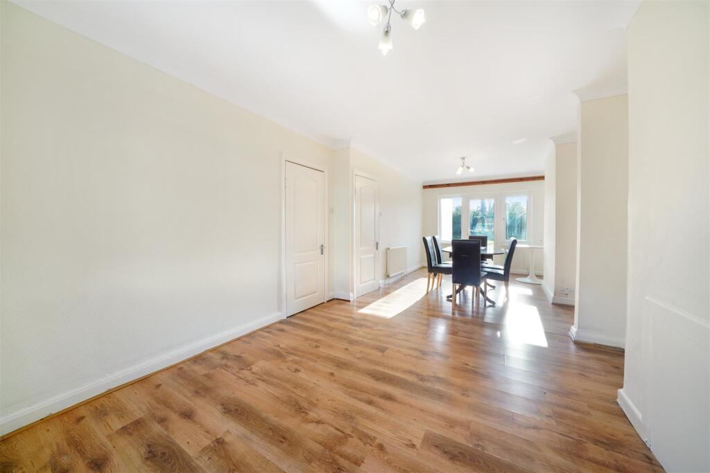 1 Tonfield Road - mnYVnxt84lxbnqEG9cB6.jpg