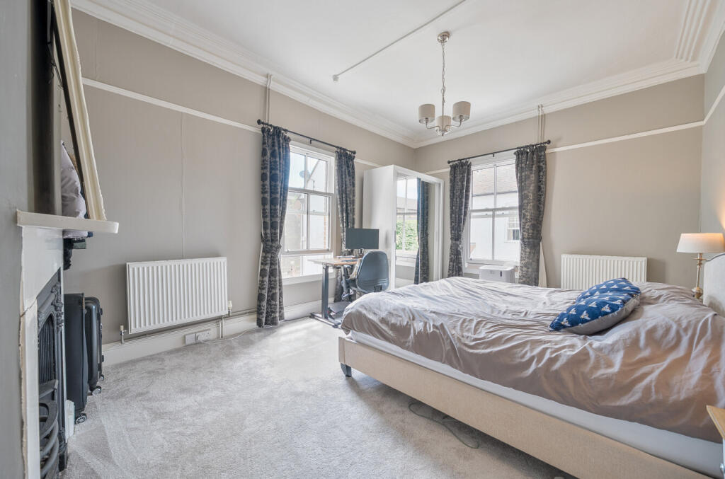 1316033-23-6863c7...