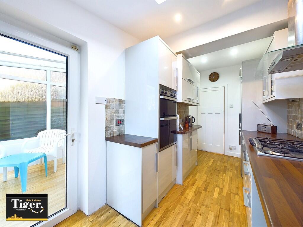 CAM03440G0-PR0252...