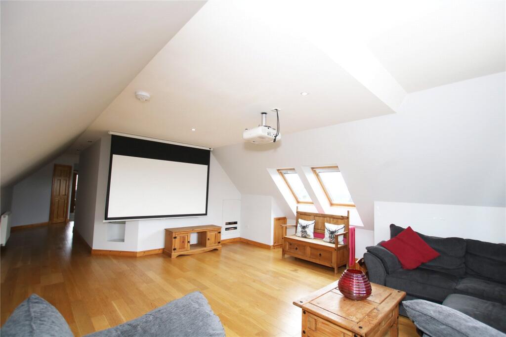 Family Room (3)