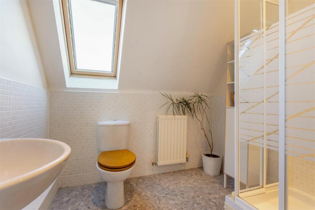 8632521-interior26.jpg