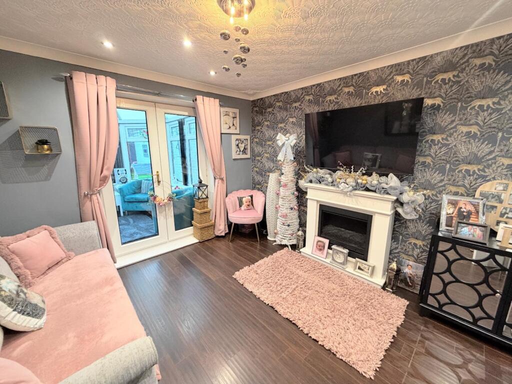 SITTING ROOM