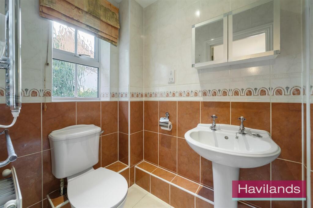 Oakington Court-12.jpg