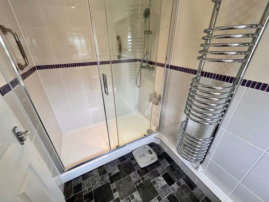 En-Suite Shower Room