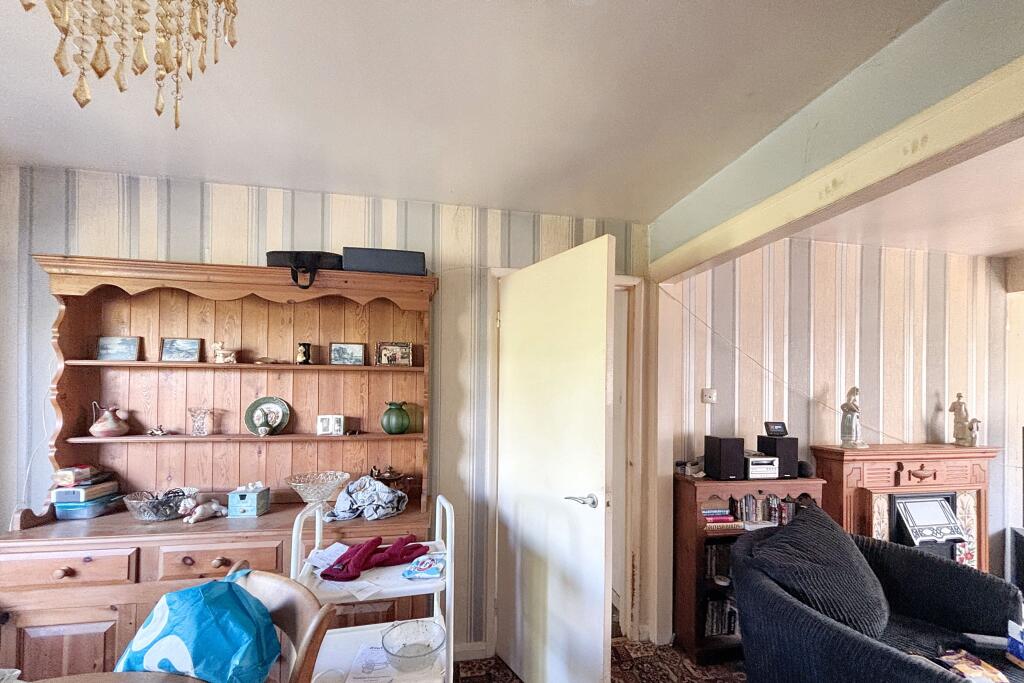 East Bungalow, Silsden Reservoir, High Brunthwaite, Silsden, Keighley, BD20 0NH