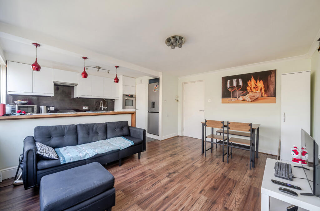 1386948-9-69453b8...