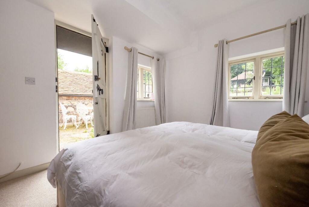 2nd bedroom.jpg