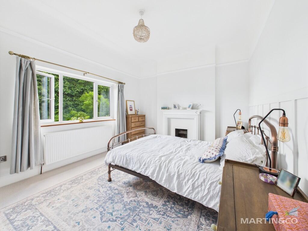 CAM03111G0-PR0330...