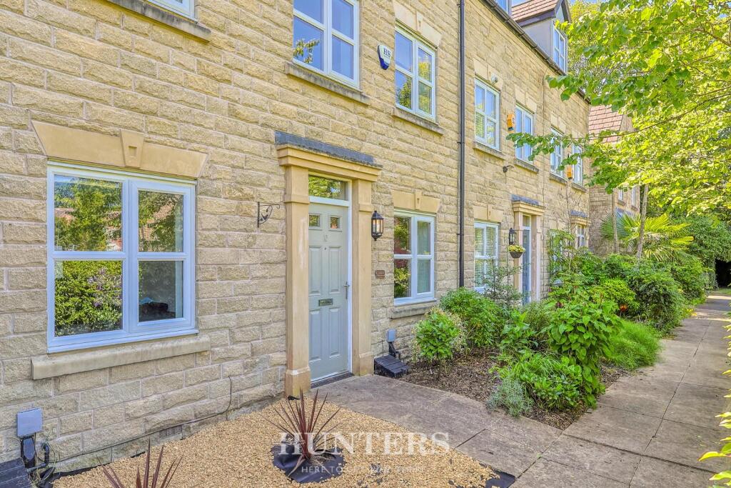 Viscount Drive (28).jpg