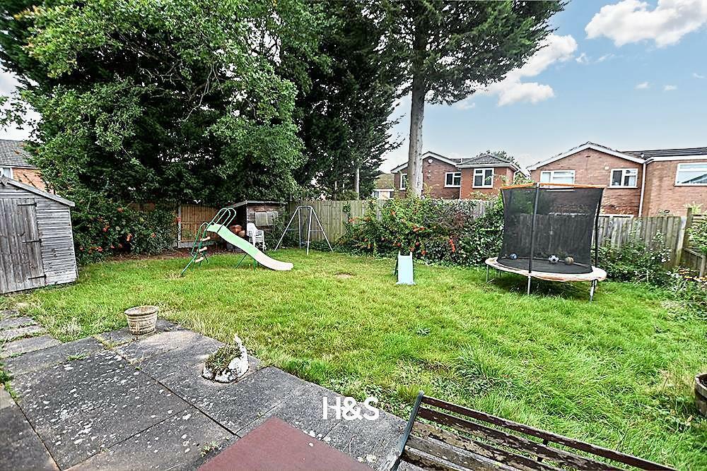 Nairn Close garden.jpeg