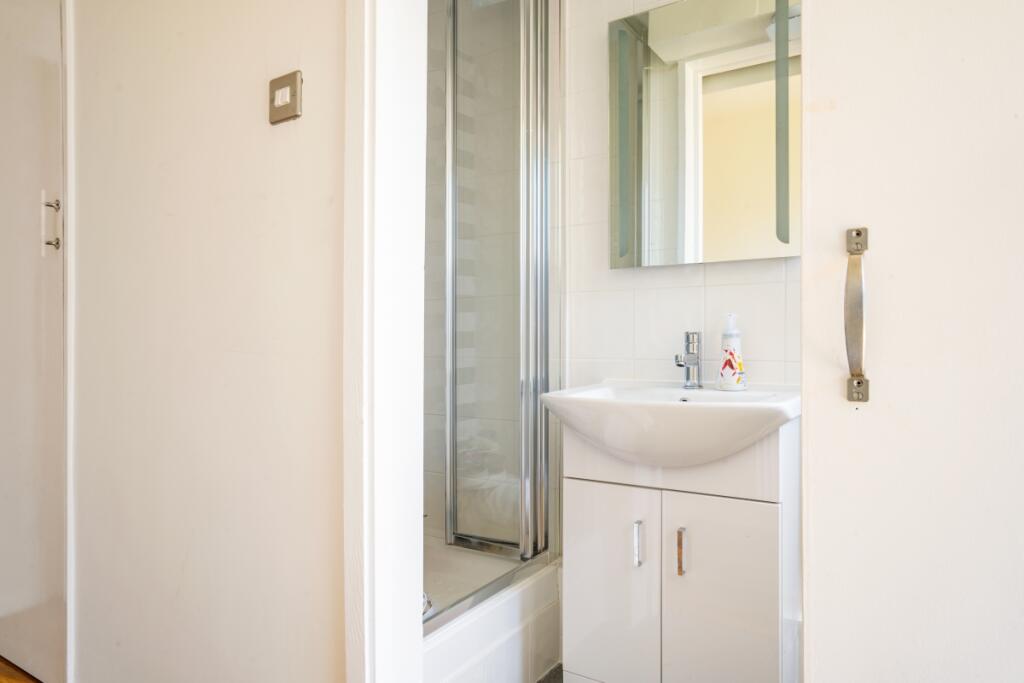 Further Ensuite