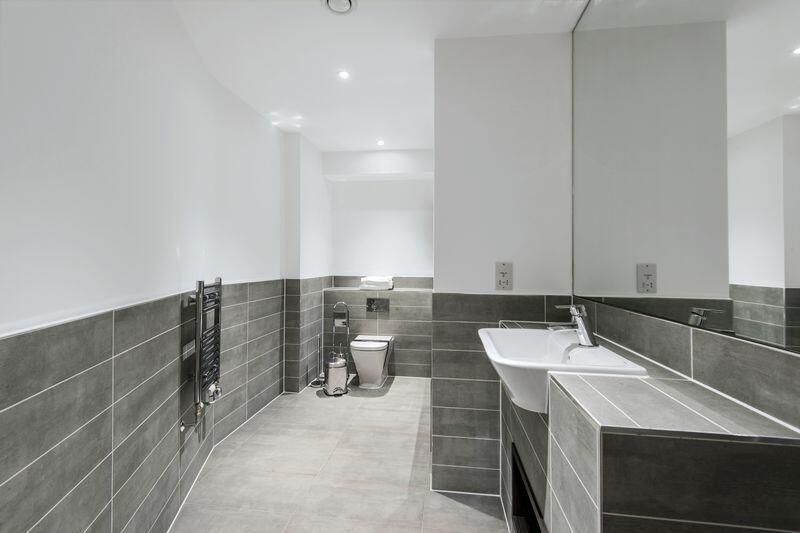 Main Bathroom