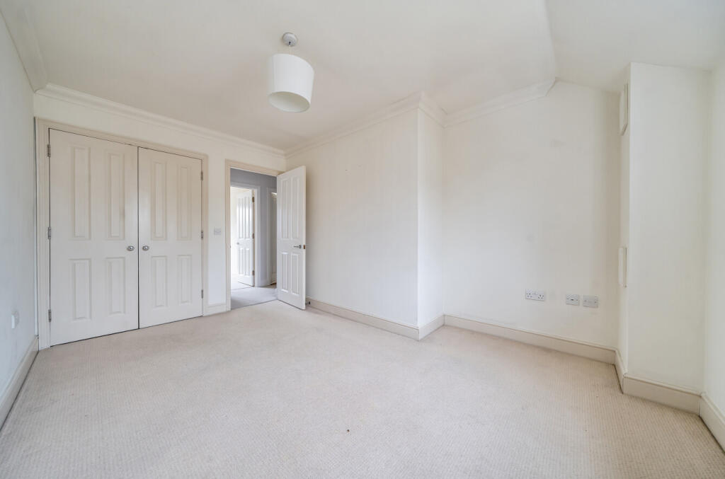 1347843-3-68b728e...