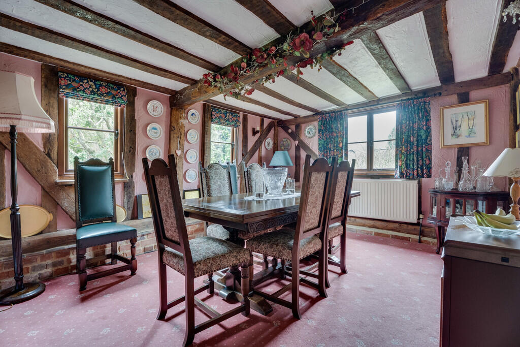 Maltings Farmhous...