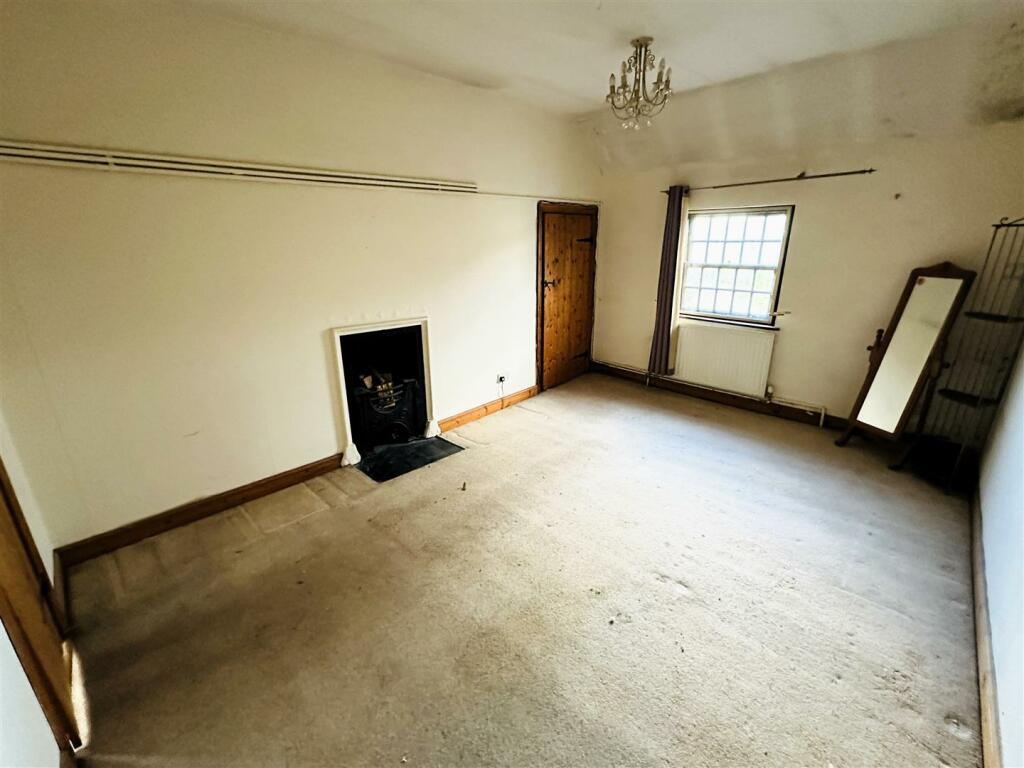 Bedroom1.jpg