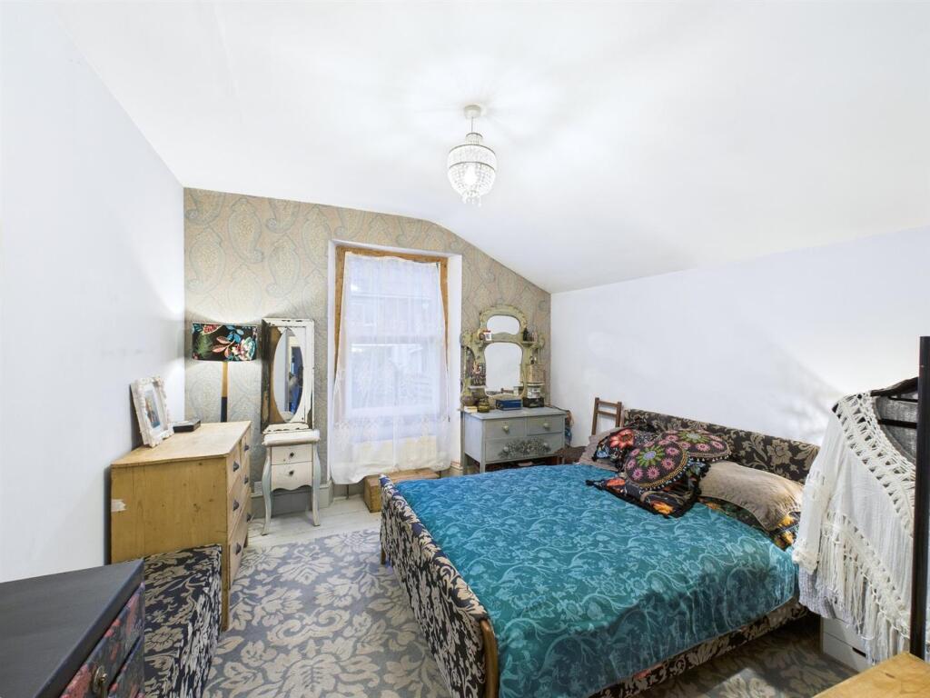 11 - 3 bedroom semi.jpg