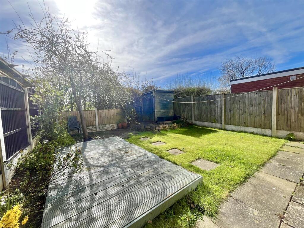 Enclosed Rear Garden