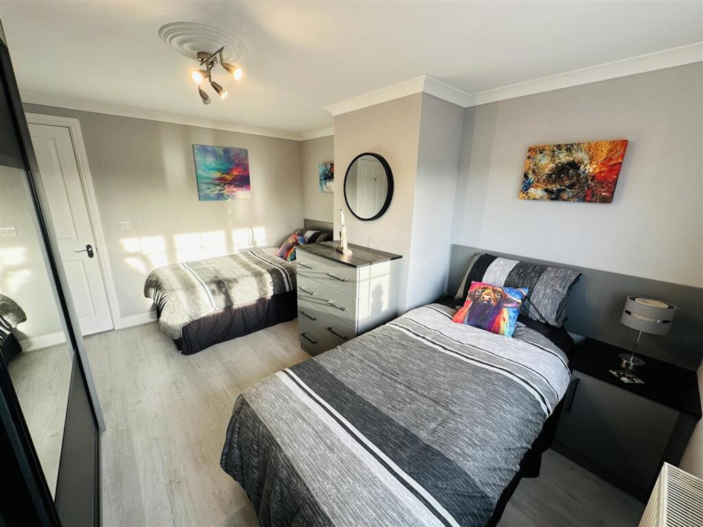 Bedroom2.jpg