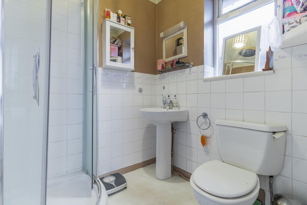 Morley-Road-Sutton-semi-detached-house-IMG_5031-HD