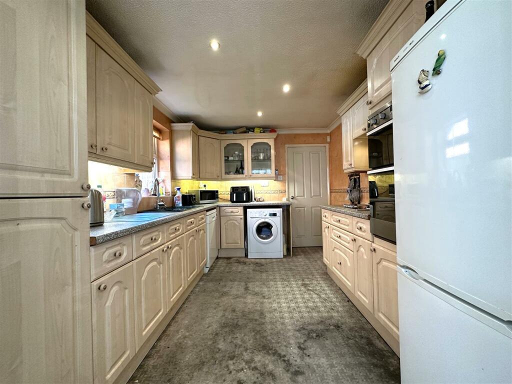 Kitchen 440
