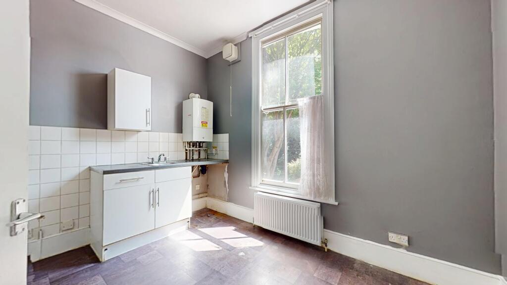 Flat A, 24 Montague Road, Hackney, London, E8 2HW