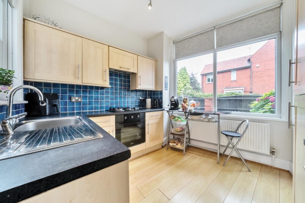 1329585-16-6880deb0db297