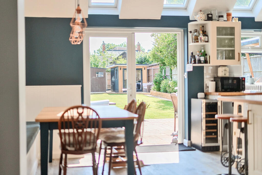 1310583-2-68503fd...