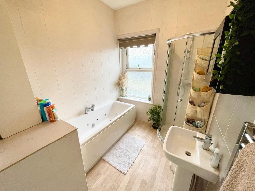 HOUSE BATHROOM