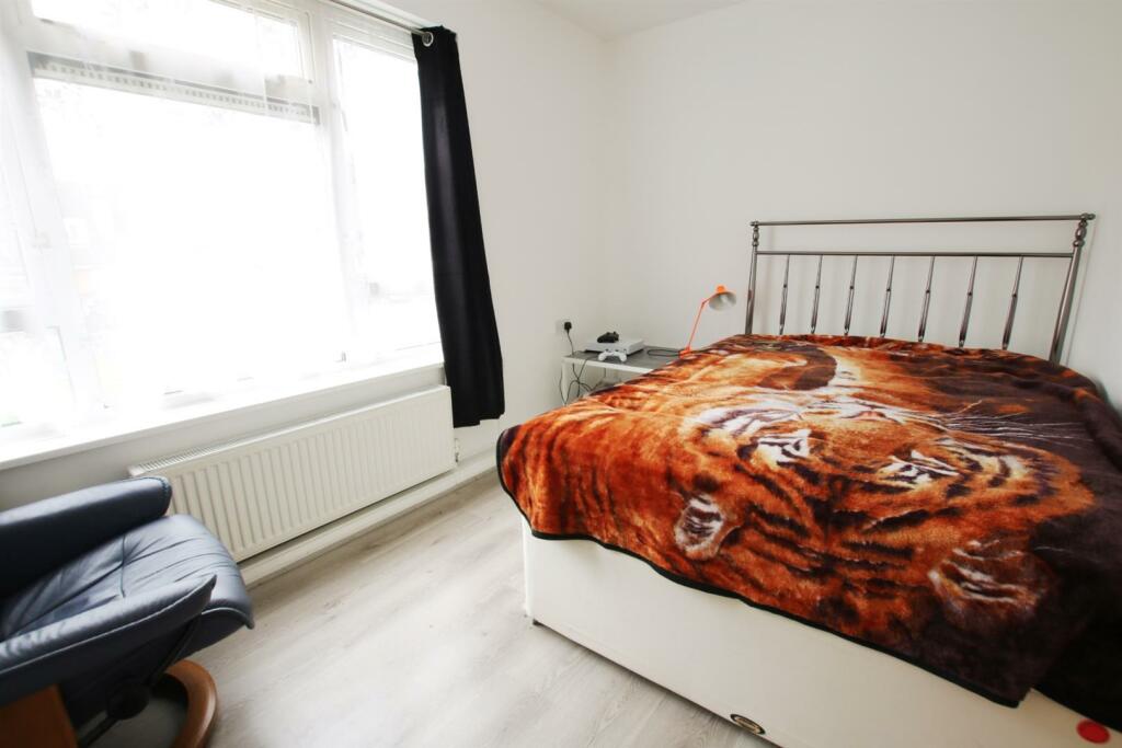 bed 2.JPG