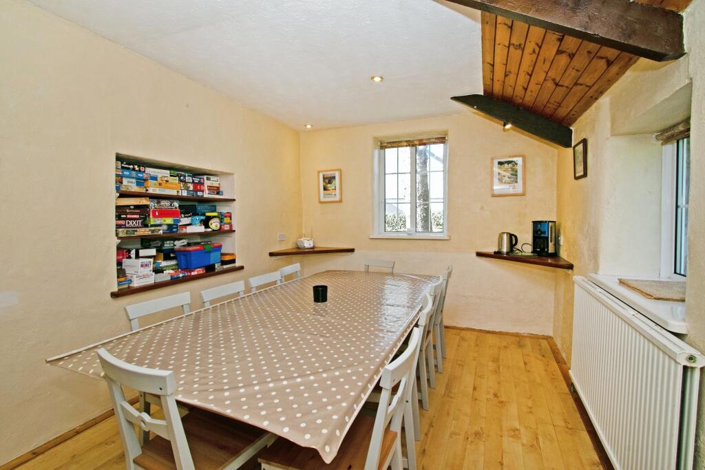 Breakfast Room