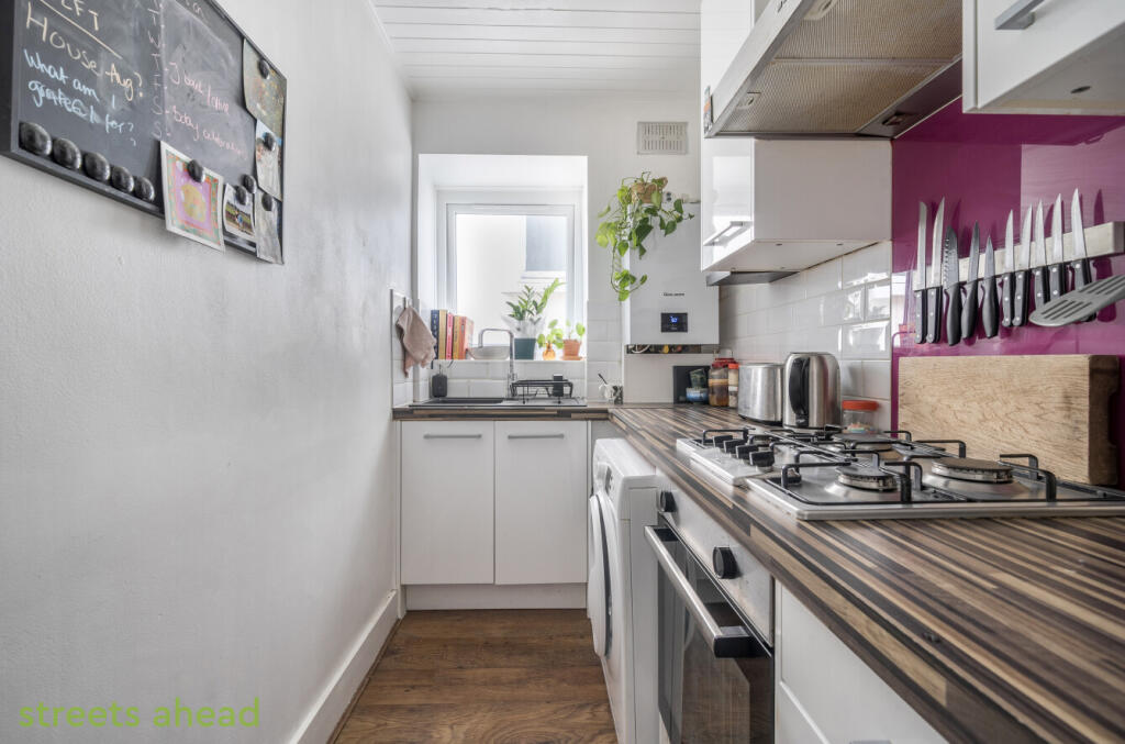 4053c607-176e-4e7...