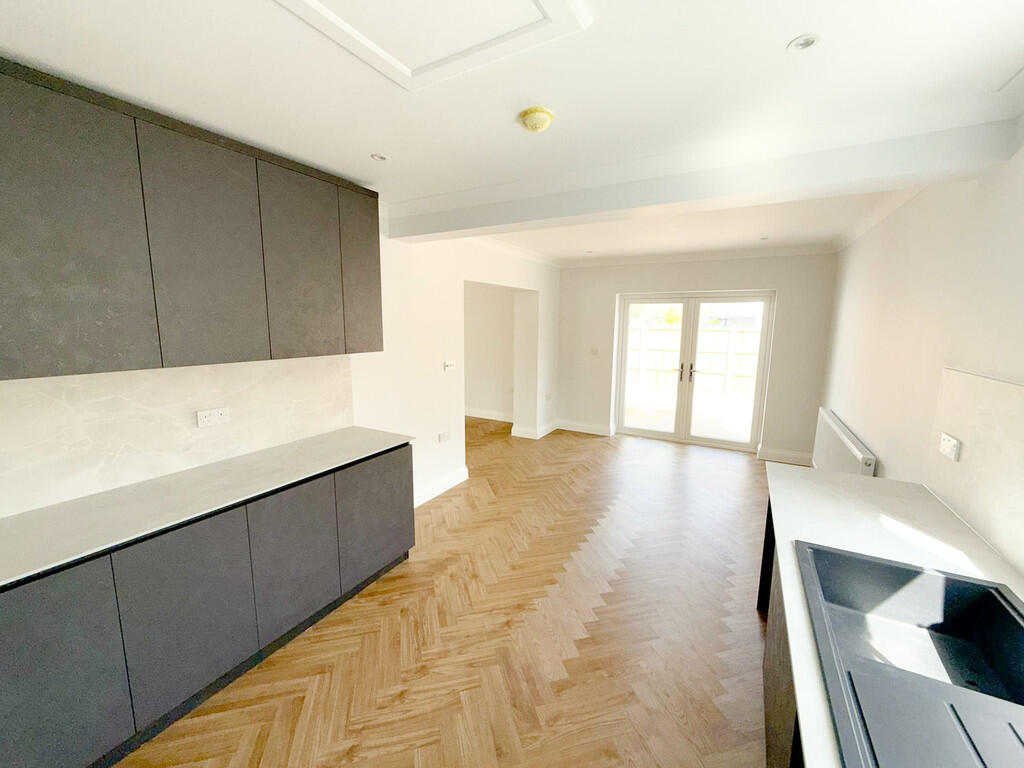 IMG-20250501-WA00...