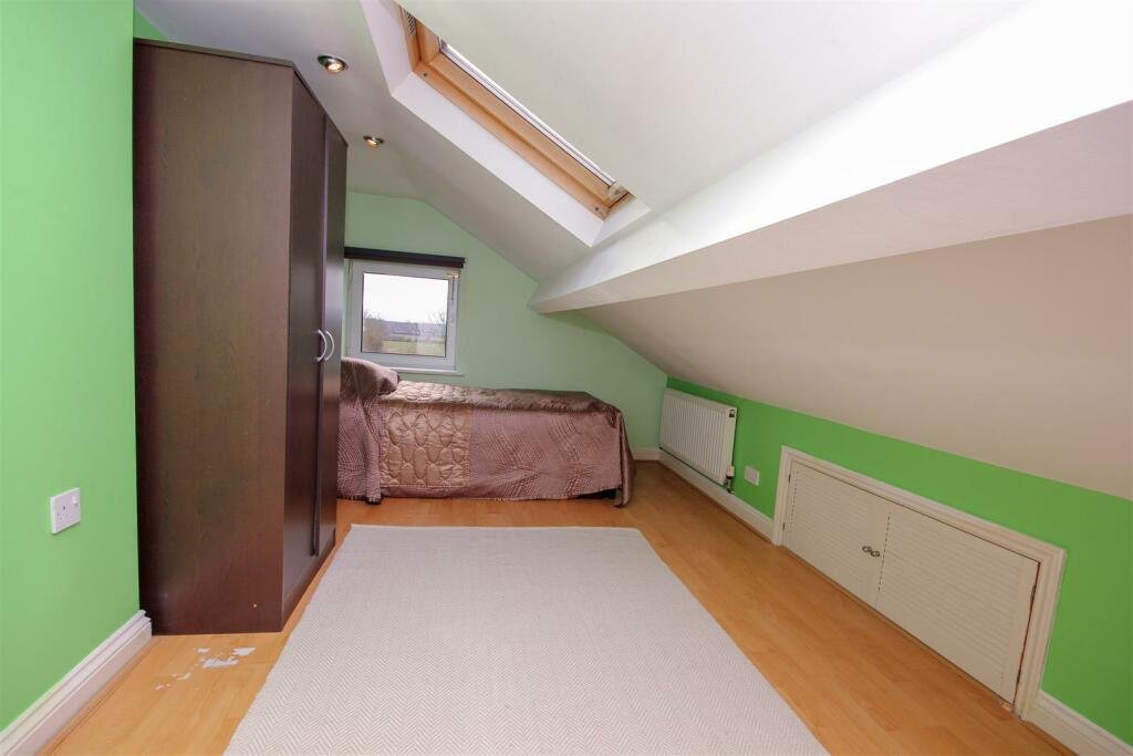 Bedroom 3.jpg
