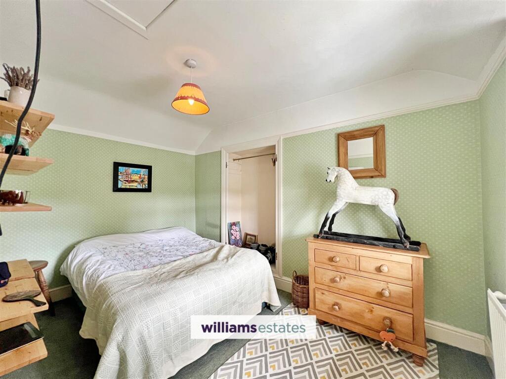 Cottage Bedroom