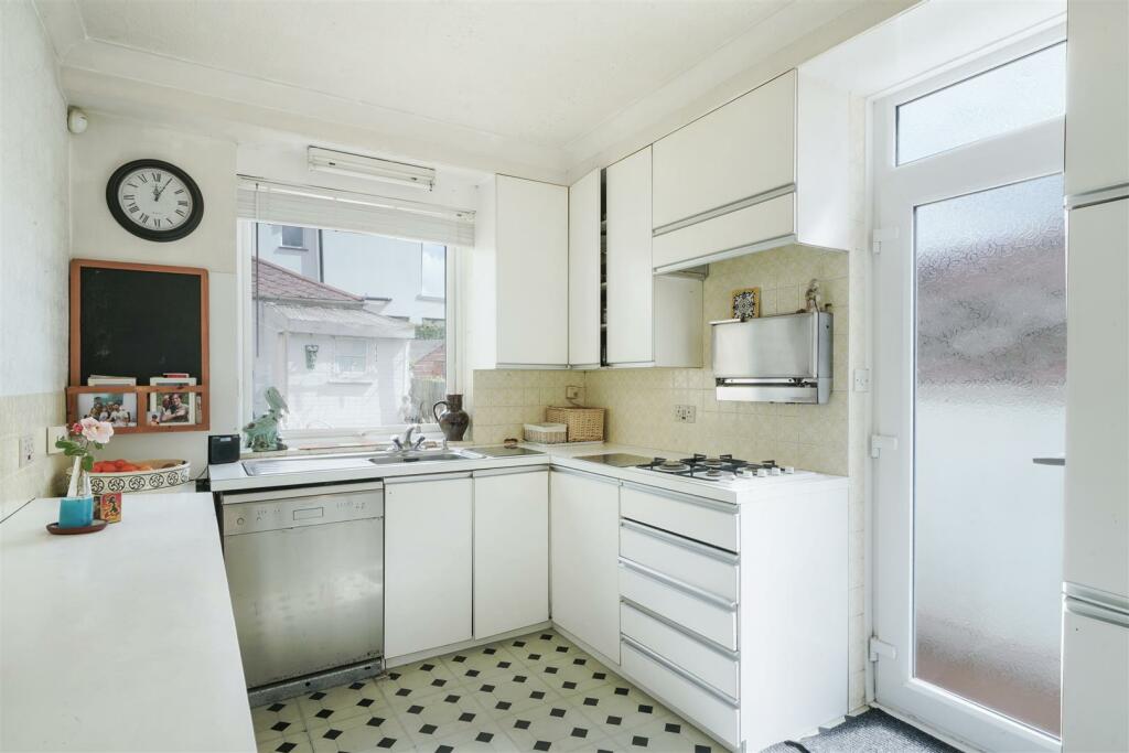 26 Park Side - TrdsKMdgJ51VDxC5D1fR.jpg