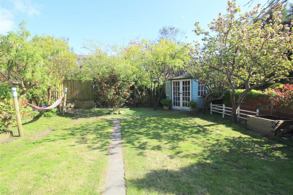 Sandhurst Ave, 38 Rear garden 7.JPG